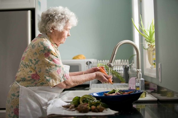 Quels sont les avantages des cours de cuisine japonaise pour la santé des seniors?